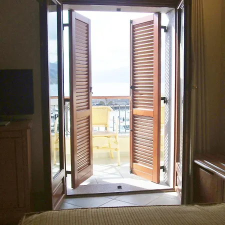 Il Nuovo Gabbiano 칼라고노네