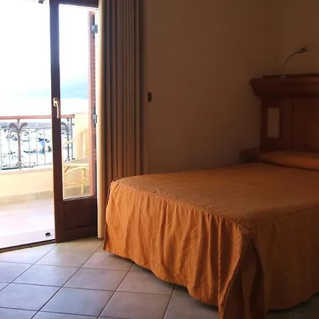 فندق Il Nuovo Gabbiano 3*