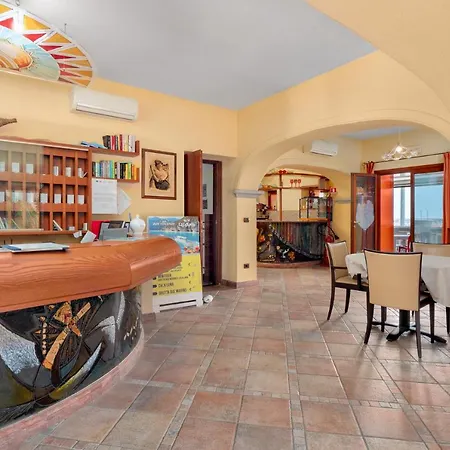 Il Nuovo Gabbiano كالا غونوني