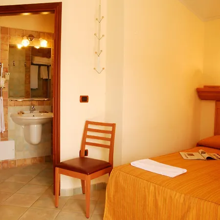 فندق Il Nuovo Gabbiano 3*