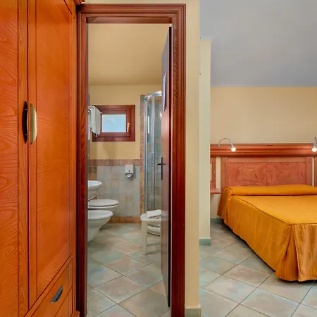 فندق Il Nuovo Gabbiano كالا غونوني