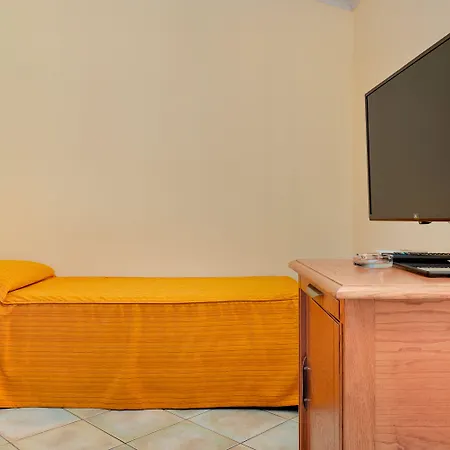 Il Nuovo Gabbiano كالا غونوني